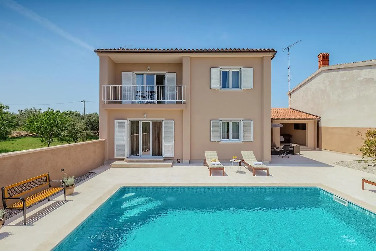 Villa Mokka - Perfekt Ausgestattete Villa In Hervorragender Lage Pula 0*,  Kroatië