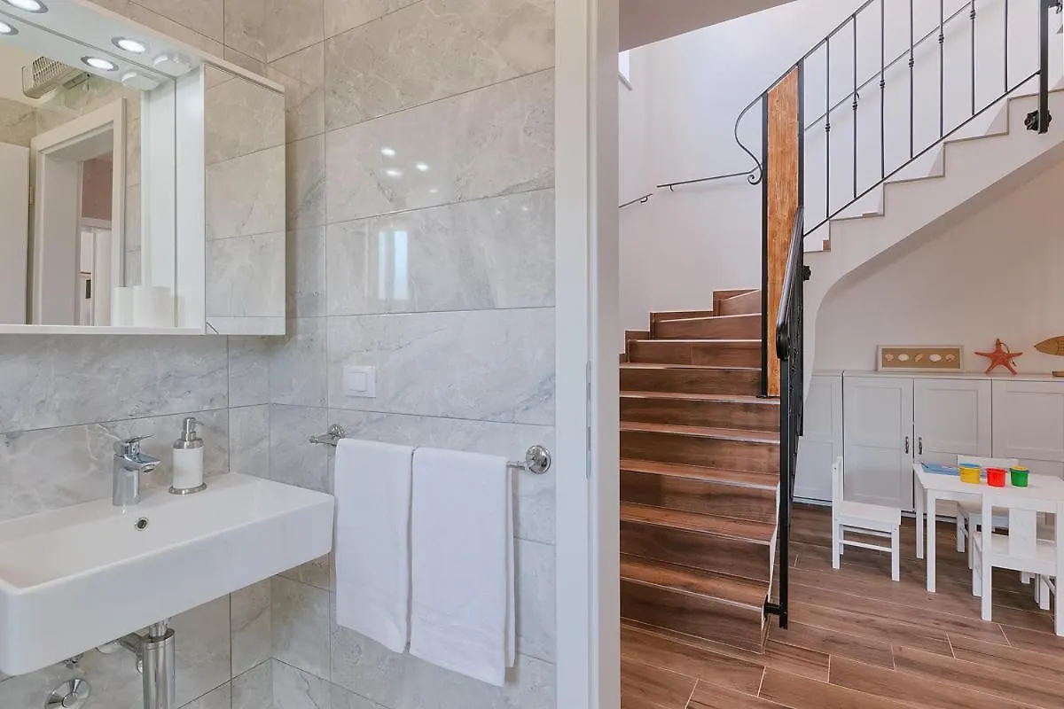 Villa Mokka - Perfekt Ausgestattete Villa In Hervorragender Lage Pula