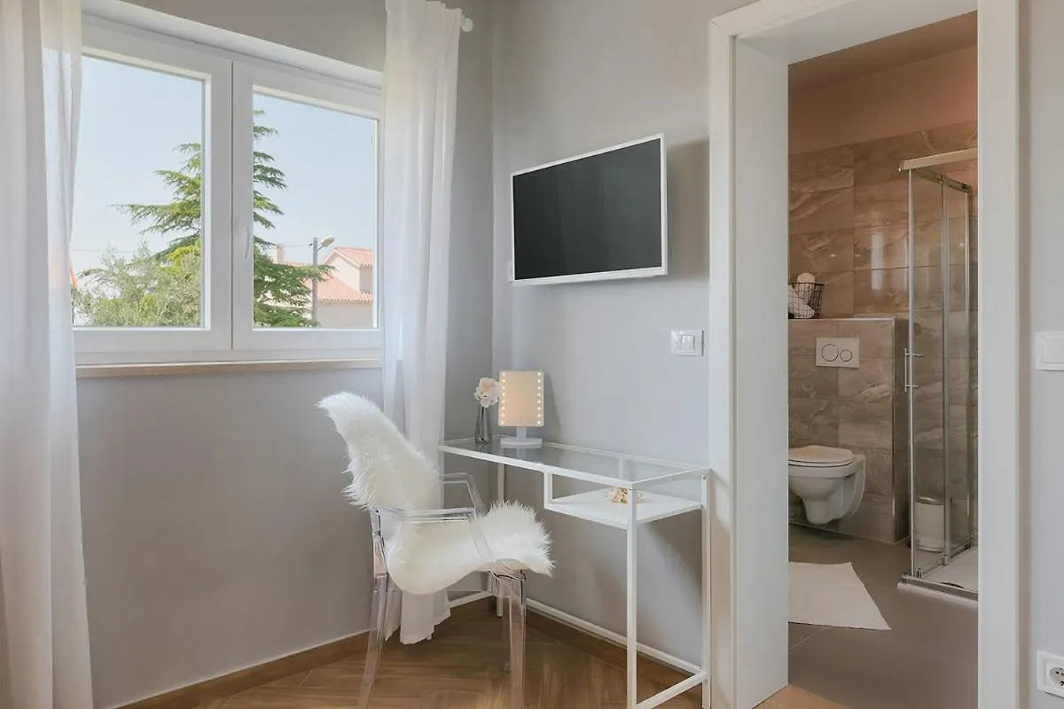 Villa Mokka - Perfekt Ausgestattete Villa In Hervorragender Lage Πούλα Κροατία